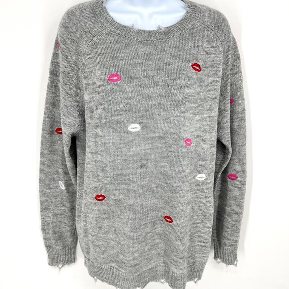 Pink Lily Gray Sweater Lips Kisses All Over Print Intentionally Distressed Sz M - Picture 1 of 10